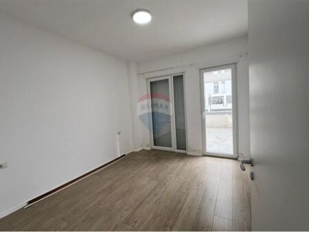 Apartament 2+1 + Post Parkimi Univers City