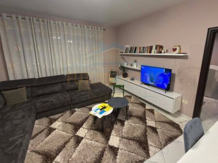 Shitet, Apartament 1+1, Unaza e Re