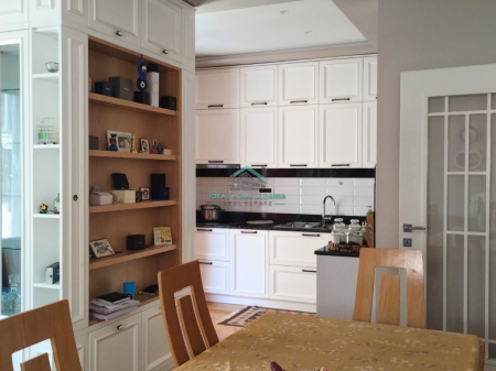 Apartament 2+1+2 me Qera – Ish-Kombinati, Vlorë