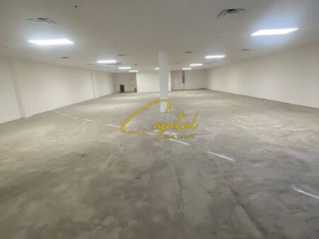 MAGAZINE ME QIRA 415 M2 RRUGA E ARBRIT 90.000 LEKE