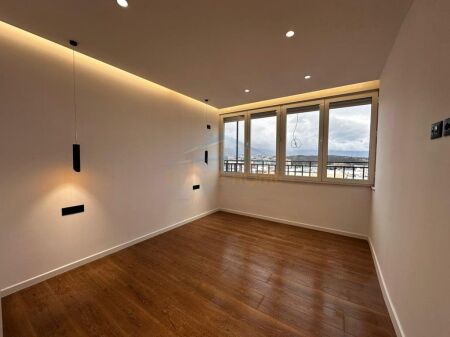 Appartamento 2+1+2 in vendita, Comune di Parigi