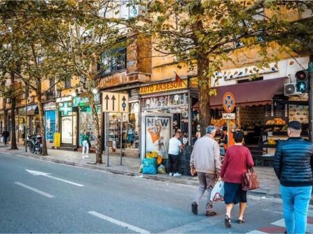 Bar/Kafe - Për Qira - Blloku, Tiranë