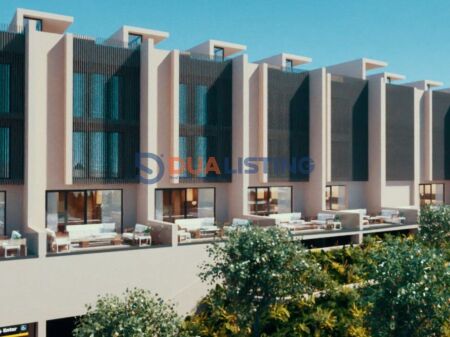 SHITET Triplex Swan Lake Residence, Farke