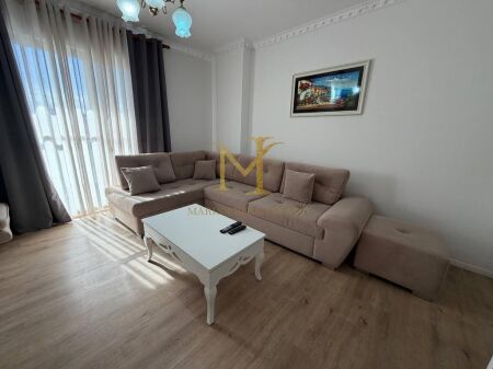 JEPET ME QERA APARTAMENT 1+1 NE PLAZH HEKURUDHA , DURRES !!