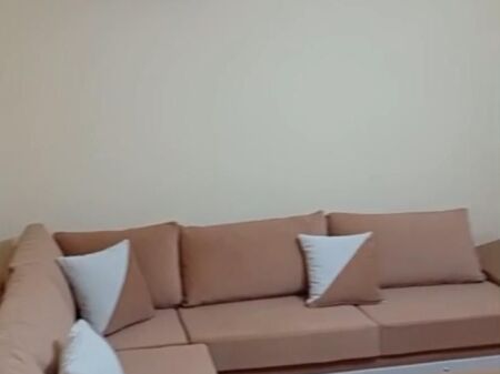 Appartamento 2+1 in vendita, Xhamlliku vicino a Rosman Lala (via Qemal Stafa) 165.000 euro