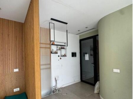 SERVICE UNIT ON DIBRES STREET