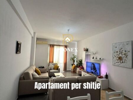 Shitet Apartament - Yzberisht