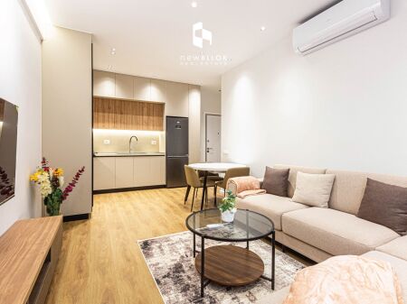 In Affitto: ✨ Splendido Appartamento ❤️‍🔥 Luxury 1+1 con Posto Auto (📍 OXA Residence – Fresk) Ultra Design – Stile da $100 – Nuovissimo – 50.000 Lek/Mese
