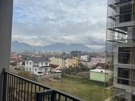 1+1 per Shitje , Univers City