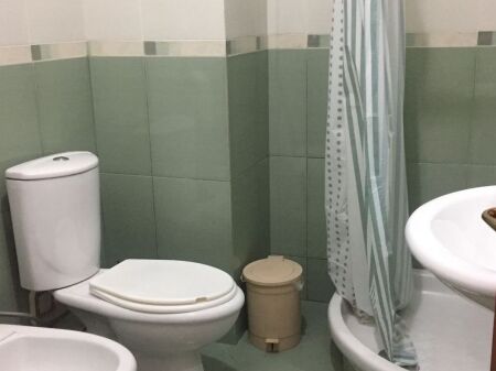 Jepet me qera apartment 1+1 per zyra tek Bulevardi Zogu i Pare