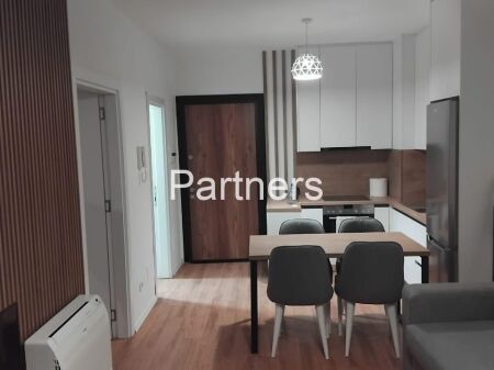 Apartament 1+1 me qira Univers City