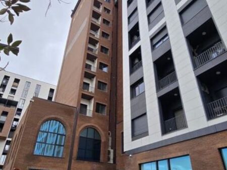 Shitet apartament 2+1+2