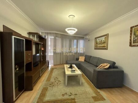 JEPET ME QERA APARTAMENT 2+1+2 TEK JOENA
