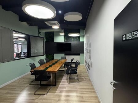 🏢 Spazio Commerciale Esclusivo in Affitto – Posizione Strategica