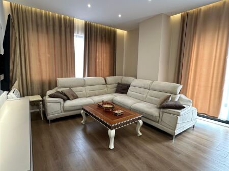 Super appartamento 2+1+2 in affitto al Crocevia Vasil Shanto/1000 euro