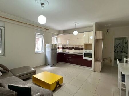 Appartamento 1+1 in vendita al Kompleksi Magnet, 21-Dhjetori