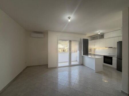 ARROW BUILDING, APARTMENT 2+1+2 FOR RENT 500 € /Month