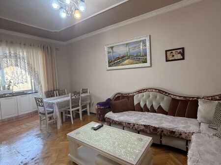 🏠Shitet Apartament 2+1 📍Myslym Shyr  🏢Kati i 4, pa ashensor 📐Sip. 72m2 💶 Çmimi : 210.000€, Dokumentacion i rregullt hipotekor