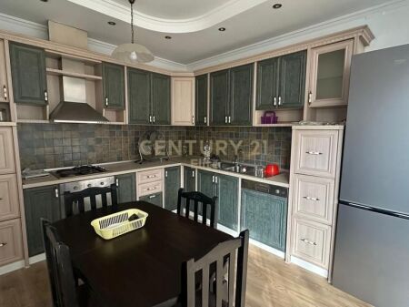 Appartamento 2+1 in affitto a Piazza Willson, 85,5 m², 5° piano (ultimo piano)