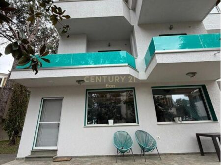 3-storey Villa For Sale in Qerret! 1,000,000 €