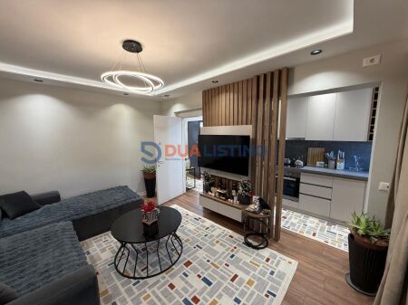 Appartamento 1+1 in vendita, Incrocio 21Dhjetori !