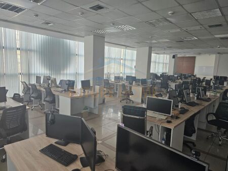 Qera, Ambient Biznesi, Komuna e Parisit, Tiranë..