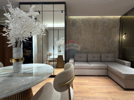 Apartament per shitje 1+1 tek Sheshi Skenderbej