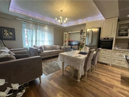 Apartament per shitje 2+1 ne Qender