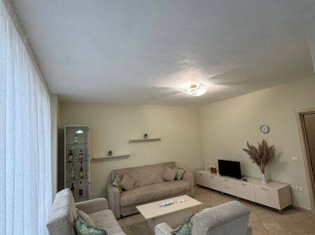 Apartament me qira 1+1 te Ish-Tregu Elektrik!