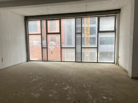 Shitet, Ambient, Paskuqan, Tirane Empire64735