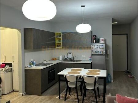 JEPET ME QERA APARTAMENT 1+1 FUSHA E AVIACIONIT