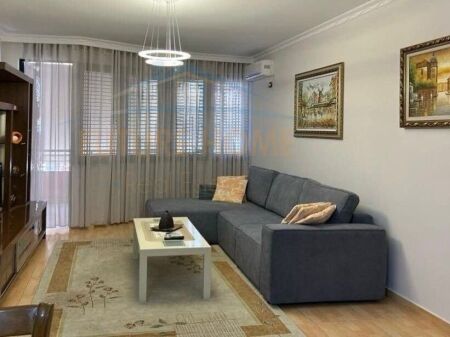 Qera, Apartament 2+1+2, 21 Dhjetori