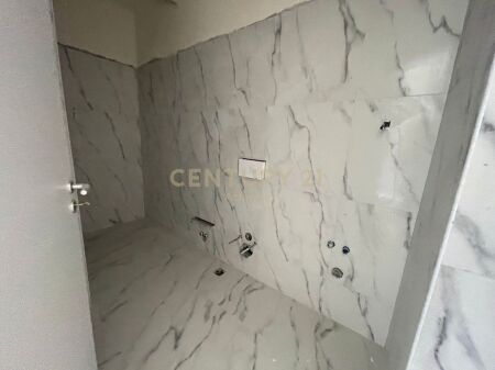 VENDESI APPARTAMENTO 1+1 A GOLEM