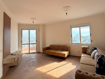 APPARTAMENTO 2+1+2 IN VENDITA – ZONA OSPEDALE Durres