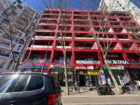 Ambient per qira tek Faramcia 10