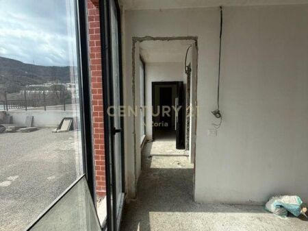 APARTAMENT 1+1 ME VERANDE 90 M2 PER SHITJE NE KAT 5