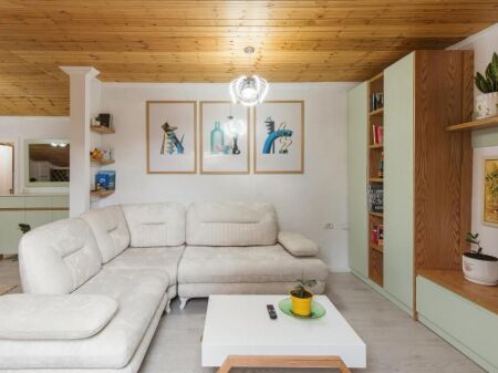 jepet me qera 2+1 te selvia