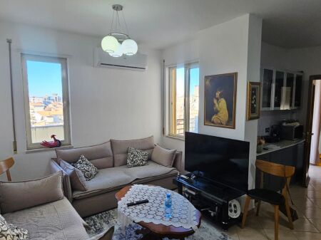 Shitet Apartament 1+1+depo+verande prane Shkolles Mihal Grameno