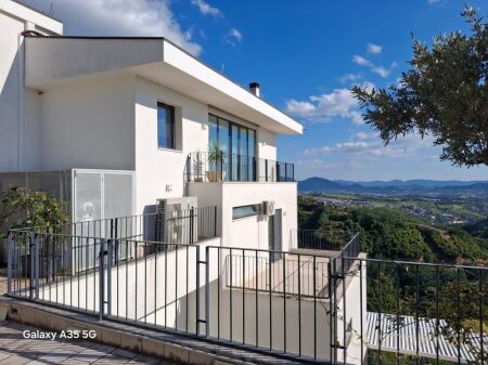 Vile per shitje ne Linze