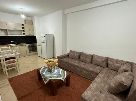 📢 Jepet me qera apartament 1+1 tek Liqeni i Thatë,