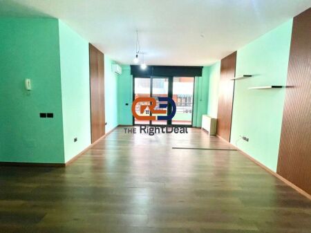 In Ish-Bllok, Office Space 2+1+2 For Rent, With Perfect Location!!!