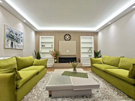 Jepet Me Qira : Luxury Apt. 1+1+ & 1 Bllk (📍Liqeni Artificial / Pavarotti ) ✨️ Hera e parë me qera / 100% e re 🔥🔥 90,000 Lekë / Muaji 💶💶