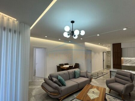 Rent, Apartment 2+1+2, New Bazaar, Tirana