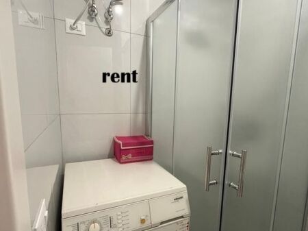 Jepet me qera apartament 1+1 ne Ali Dem