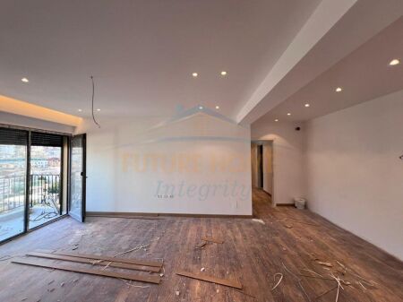 In vendita, Appartamento 2+1, Porcelan, Tirana. AL64638