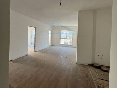 VENDESI APPARTAMENTO 2+1 COMPLESSO AURA, LAPRAKE