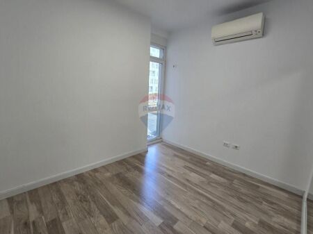 Zyra per qera Kika 2