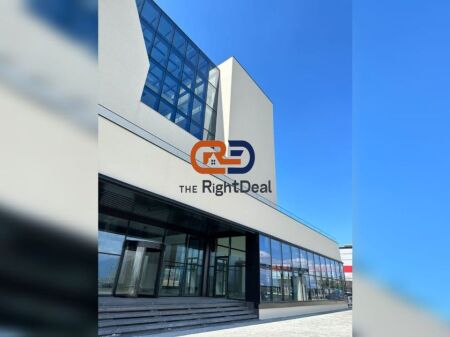 Ne Rrugen Nacionale Tirane-Rinas, Jepet Me Qira Objekt Industrial!!