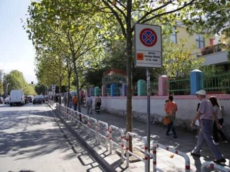 Bar/Caffè - In Vendita - Vasil Shanto, Tirana