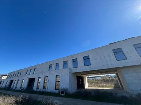 Business Premises for Rent – Warehouse + Office | Kamëz